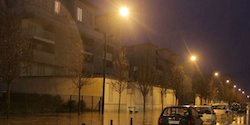 bordeaux-inondations-rive-droite-7h30-ce-matin-la-garonne_1599546_800x400